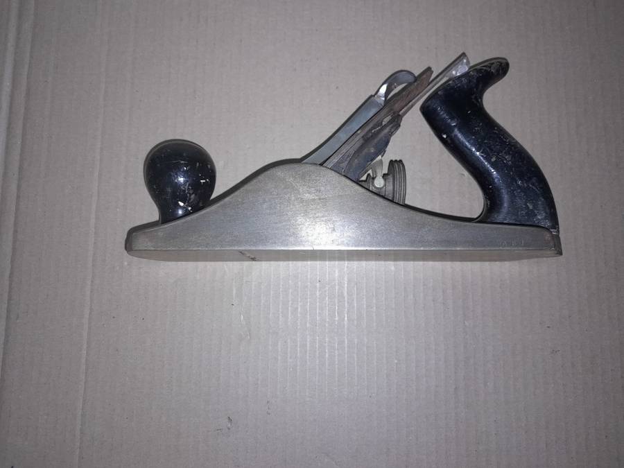 STANLEY No 4 1/2 PLANE - PLEASE SEE PICTURES