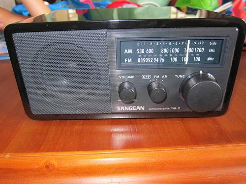 Sangean WR-11 Radio
