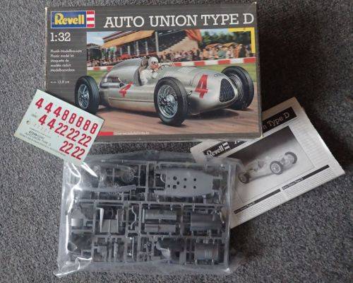 Revell 1/32 Auto Union Racer - Scarce!