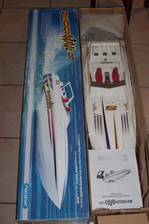 SHOCKWAVE 36 DEEP-V SPEEDBOAT