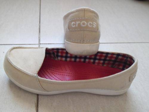 Ladies Crocs W8