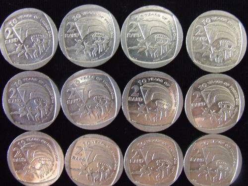 LOT  OF 12 X 2004 10 YEARS FREEDOM R2 COINS ALL IN GOOD CONDITION.