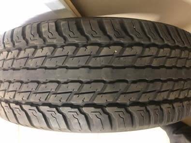 2x 285/60/18 geolander tyres
