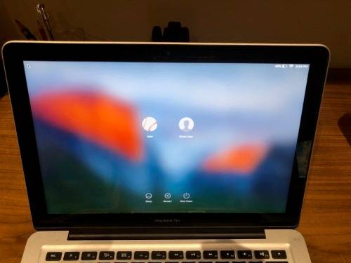 MacBook Pro 13-inch 2011, Intel I5 2.3GHz, 4Gb Ram,HD Graphics 3000,320gb Harddrive, OS X EI Capitan