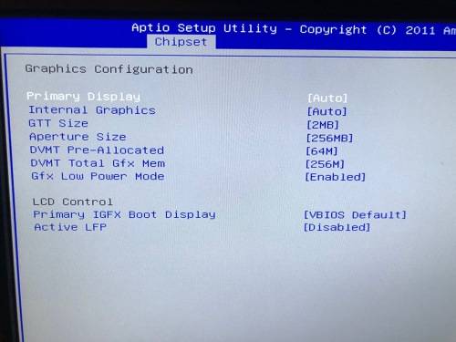 Small ITX board, I7 2600, 8gb ram no backplate working 100% Model on board - nf9e-q77