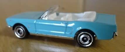 HOTWHEELS 1965 MUSTANG CONVERTIBLE  DODGE POWER WAGON (MADE IN MALAYSIA)