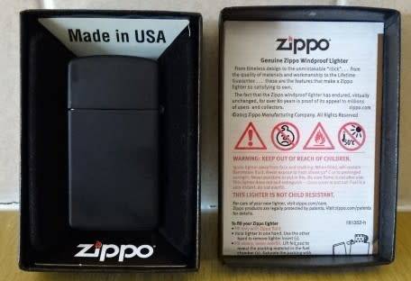 GENUINE ZIPPO WINDPROOF LIGHTER ( MADE IN USA - RED &WHITE )