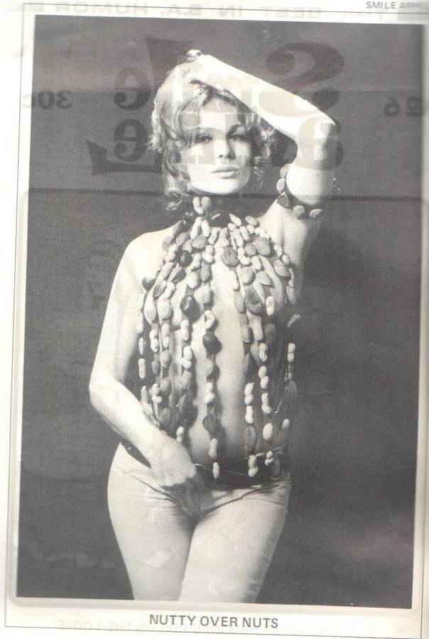 SMILE AWHILE, THE BEST IN S.A. HUMOR, NO 6  (OLD CAFE BOOK)