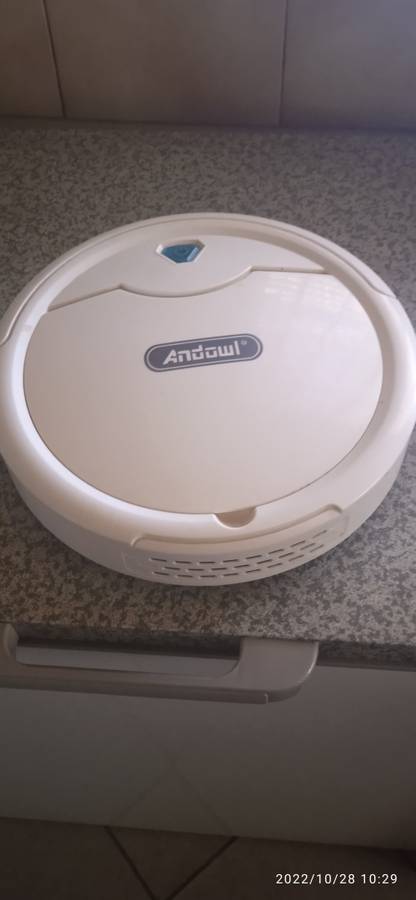 Andowl robotic vacuum