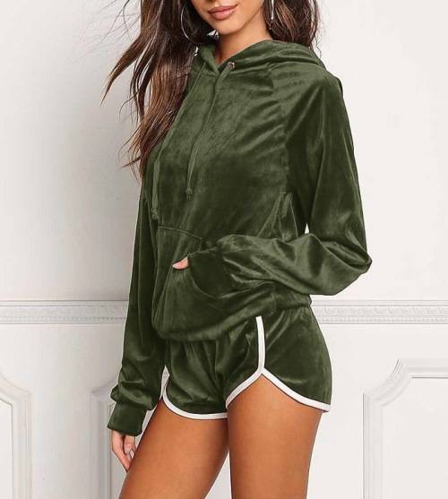 !!! NEW ARRIVED!!! FASHIONABLE  LONG SLEEVE SPORT SET IN SIZE S TO L
