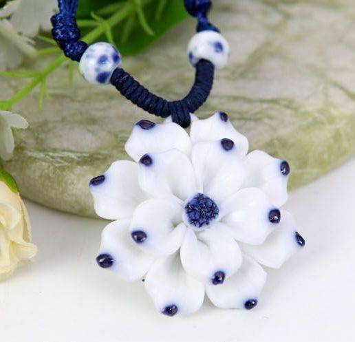 HANDMADE CERAMIC NECKLACE