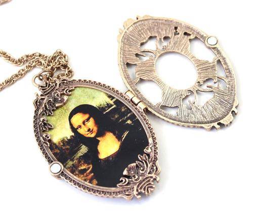 !!! NEW ARRIVAL!!!  FASHIONABLE NECKLACE