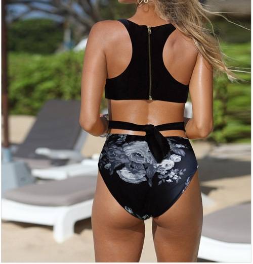 SWIMSUIT IN SIZE L