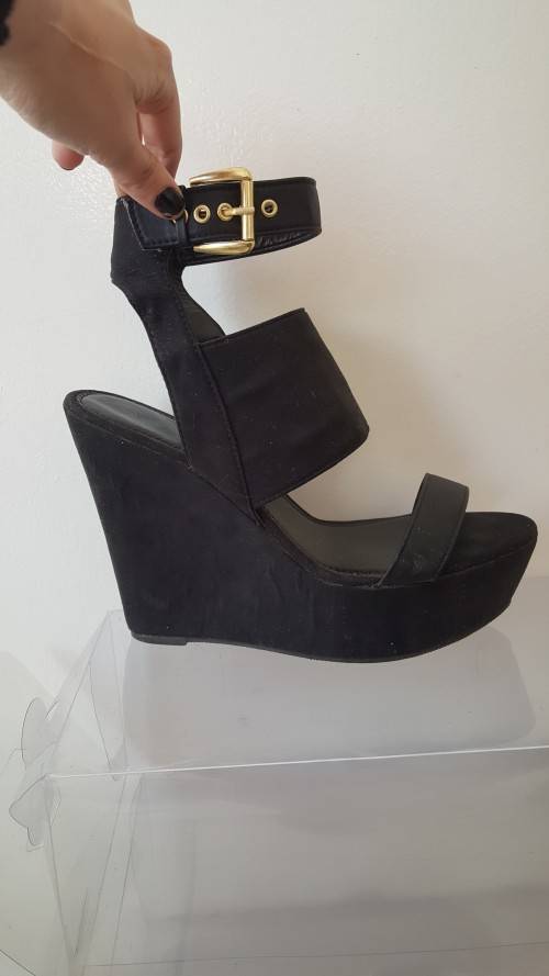 Ladies Strappy Black Wedge Sandals Size 8