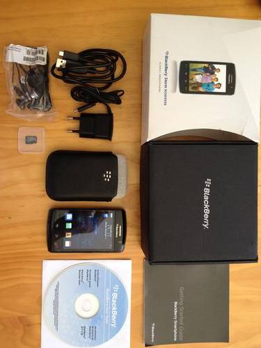 Blackberry STORM-2 9520,Boxed with all accessories,UNLOCKED, 3G,smartphone Includes Free gift-8GB