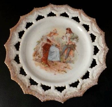 STARTING R1,00 Beautifully Decorative Plate Depicting 2 Figures in Yesteryear Dress - 200mm Across