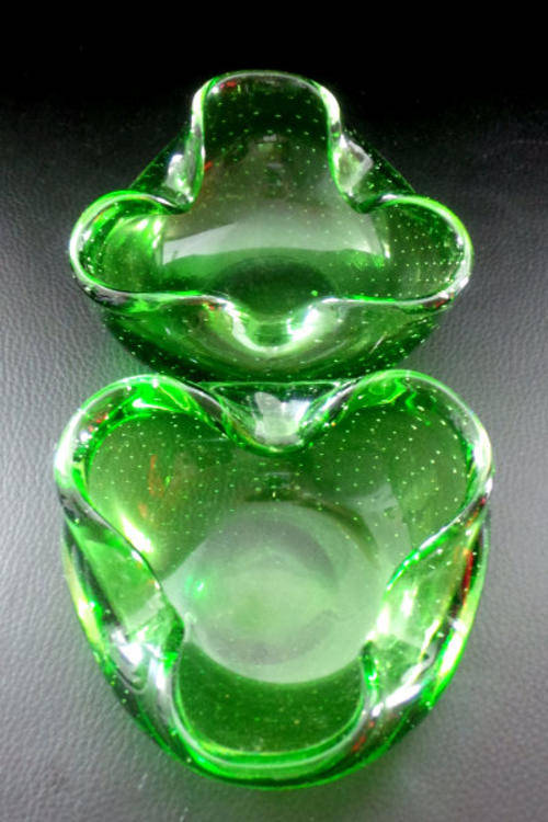 Two Stunning VINTAGE Triangular Glass Ashtrays in Bright Green with Tiny Bubbles Inside***