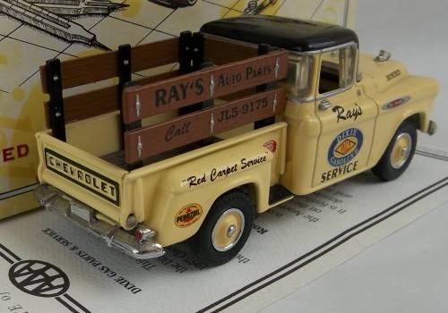 Matchbox Collectibles 1957 Chevy 3100 Bakkie BOXED 1:43 Scale Model Die Cast
