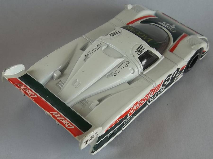 Corgi Toys 1/43 SCALE - 11cm Long Jaguar XJR9 Scale Model Car Vintage 1985