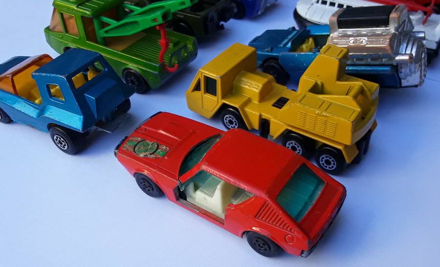 MATCHBOX & Corgi Juniors Lot of 18 ALL made in England Vintage Model Cars
