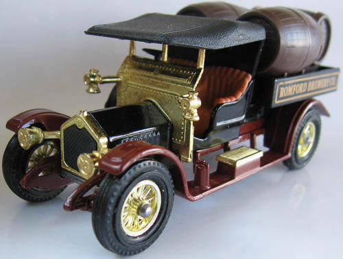 BOXED MATCHBOX Lesney Models Of Yesteryear LIMITED EDITION Y-26 1918 Crossley Beer Lorry