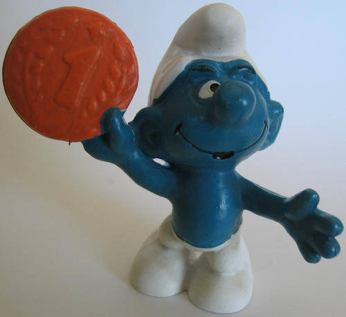 MEDALLION SMURF 1980's  Peyo Schleich vintage collectable toy FIGURE SMURFS
