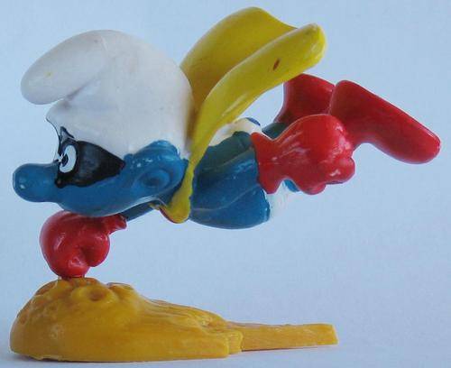 SUPERHERO SMURF ! ! ! ! !!!!!!!!!! Smurfs 1980 VINTAGE & RARE - PEYO SCHLEICH