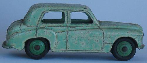 DINKY TOYS #154 Hillman Minx MECCANO - Made In England 1955 VINTAGE SOLID DIE CAST MODEL