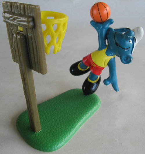 BASKETBALL SMURF 1980 SMURFS - Peyo Schleich vintage collectable toy FIGURE