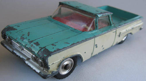 DINKY #449 Chevrolet El Camino Bakkie - 1961 - Made in England Solid Die Cast - BAKKIE VINTAGE