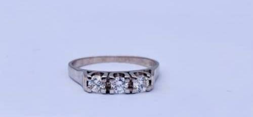 18CT White Gold Eternity Ring