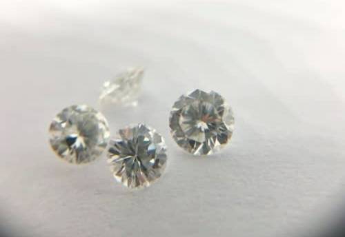 5 x 0.03ct each, H and VS1 Matching Diamonds