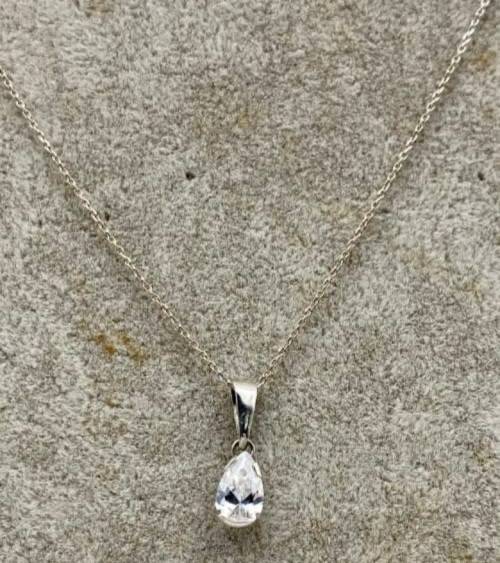 9CT White Gold Teardrop Pendant