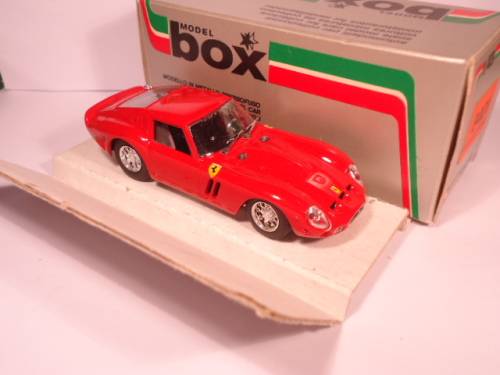 Box - # 8401 - Ferrari GTO 62