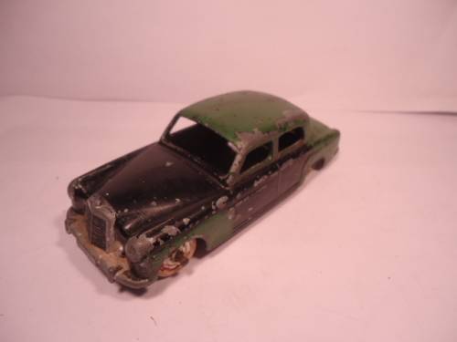 CIJ - # 3/12 - Mercedes Benz 220