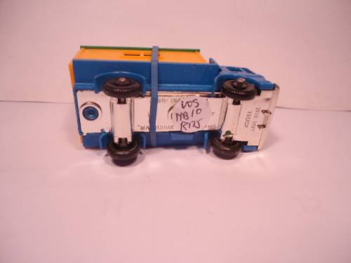 Matchbox Regular Wheels - # 60B - Leyland Truck with Site Office - BPW