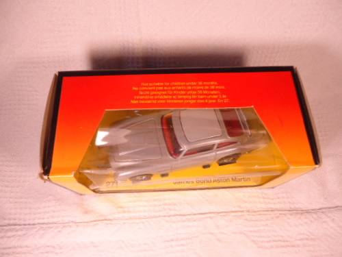 CORGI -- James Bond Aston Martin  #  271