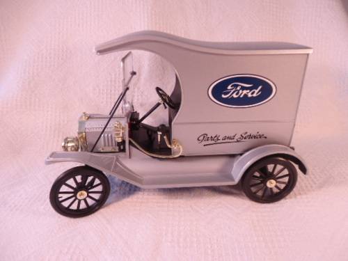 Universal Hobbies - Ford Model T Delivery (Ford)