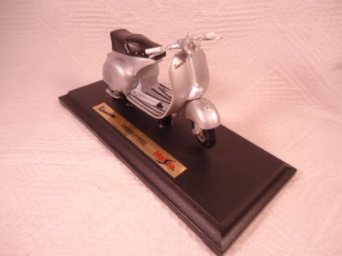 Maisto - Vespa 150 GS 1958