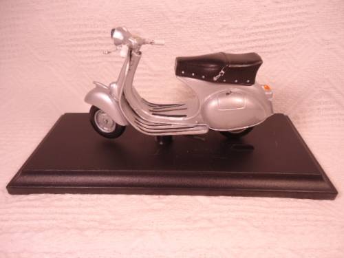 Maisto - Vespa 150 GS 1958