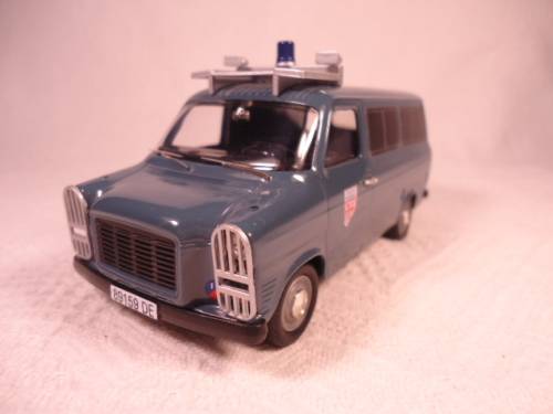 Vanguards - MKI Ford Transit Minibus CRS France - # VA06608