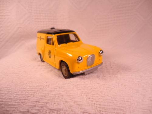 Lledo - Days Gone - Austin A35 Van - AA Technical services