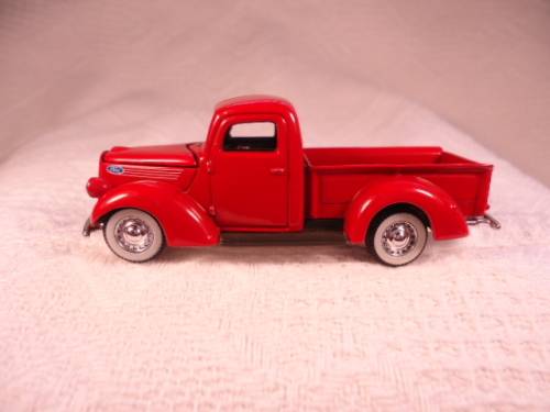 Road Signature - 1938 Ford Pick Up - # 64010