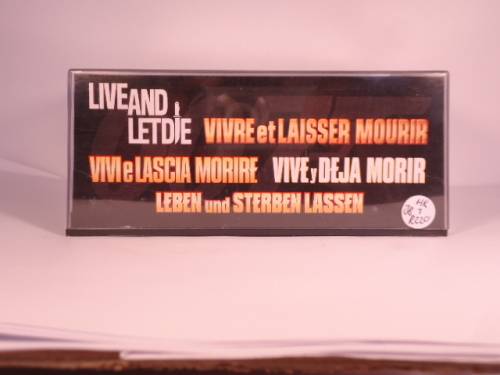 James Bond 007 - Mini Moke with 2 figurines - Live and let die