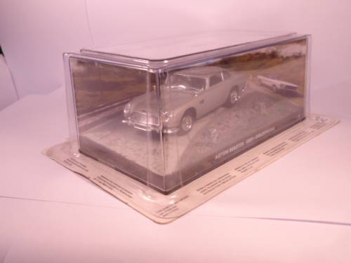 James Bond 007 - Aston Martin DB5 with figurine - Goldfinger