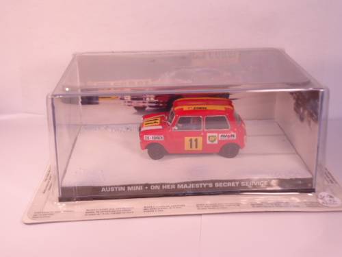 James Bond 007 - Austin Mini with figurine - #11 - On Her Majesty`s Secret Service
