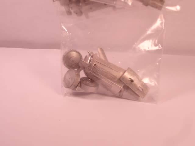 Top Queens - Alfa Romeo Bi-Motore 1935 - # 422 - Unbuilt White Metal Kit