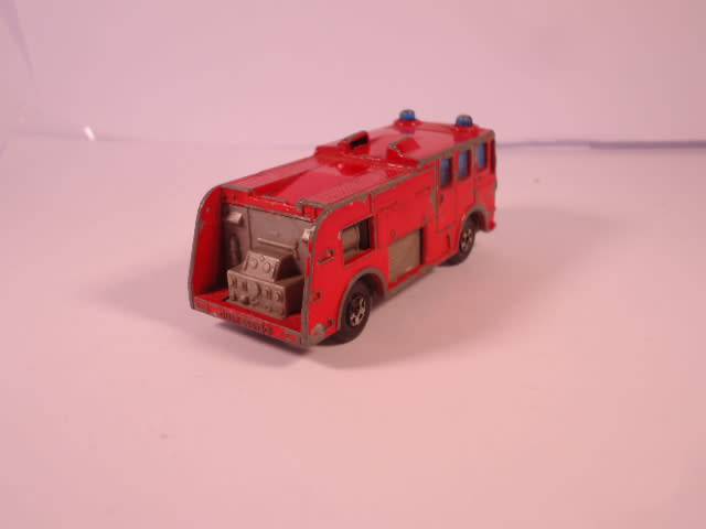 Matchbox Superfast - Merryweather Fire Engine Truck #35
