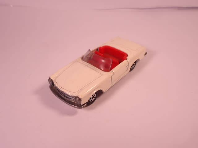 Matchbox Superfast - Mercedes-Benz 230 SL - #27