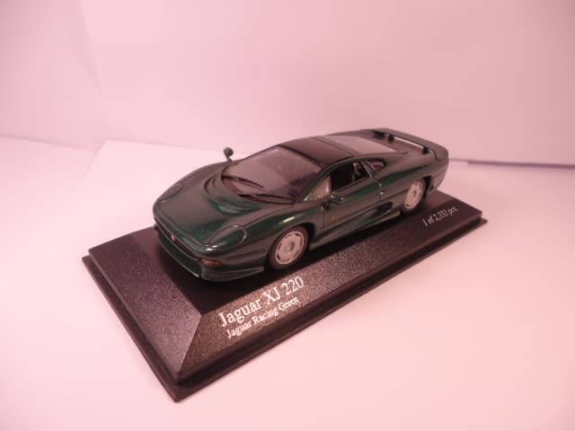 Minichamps -1991 Jaguar XJ 220 - 1 of 2,352 pcs - # 430102224